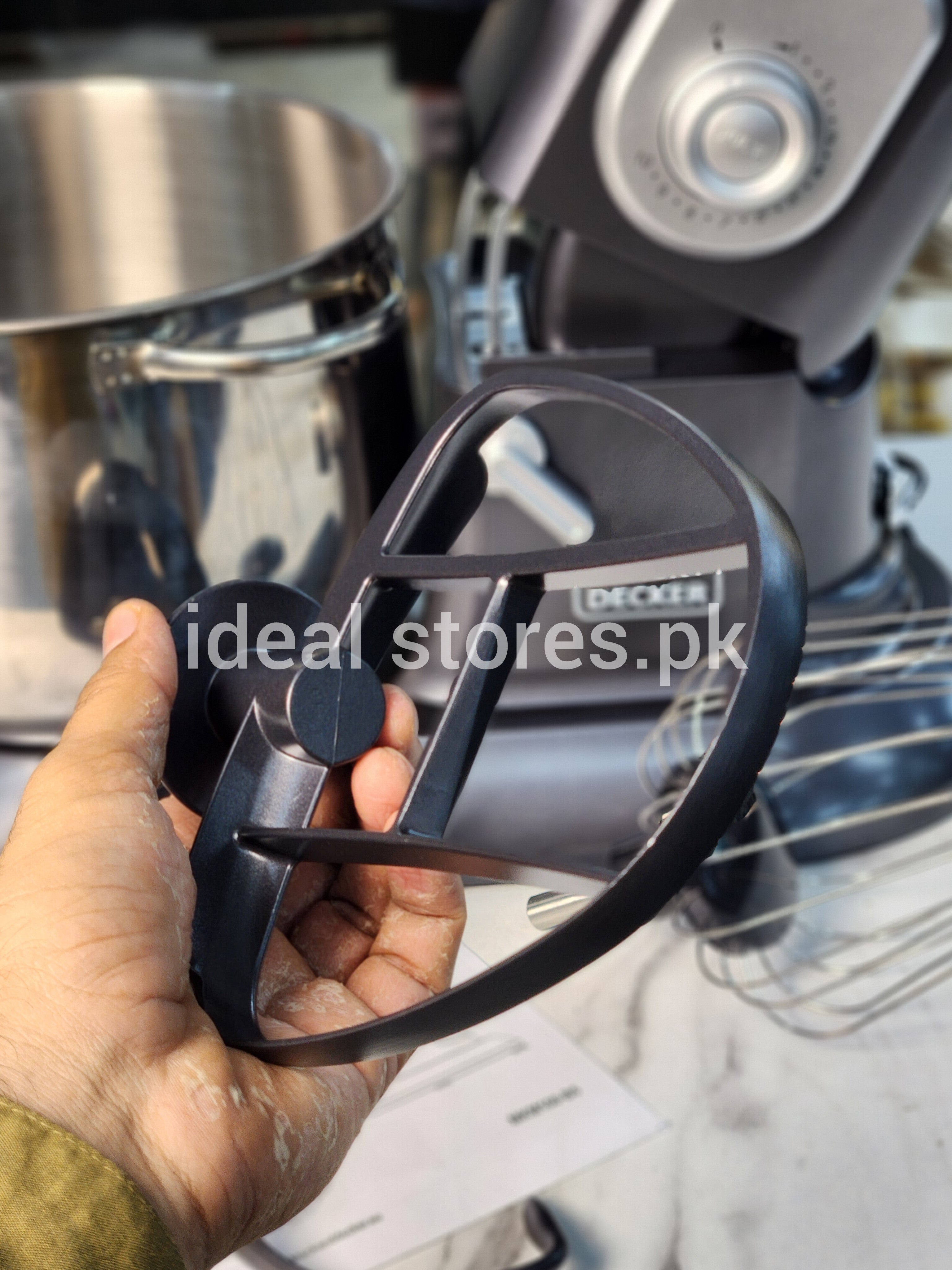 Black+Decker Stand Mixer with Stainless Steel Bowl – Multi-Speed Electric Kitchen Mixer